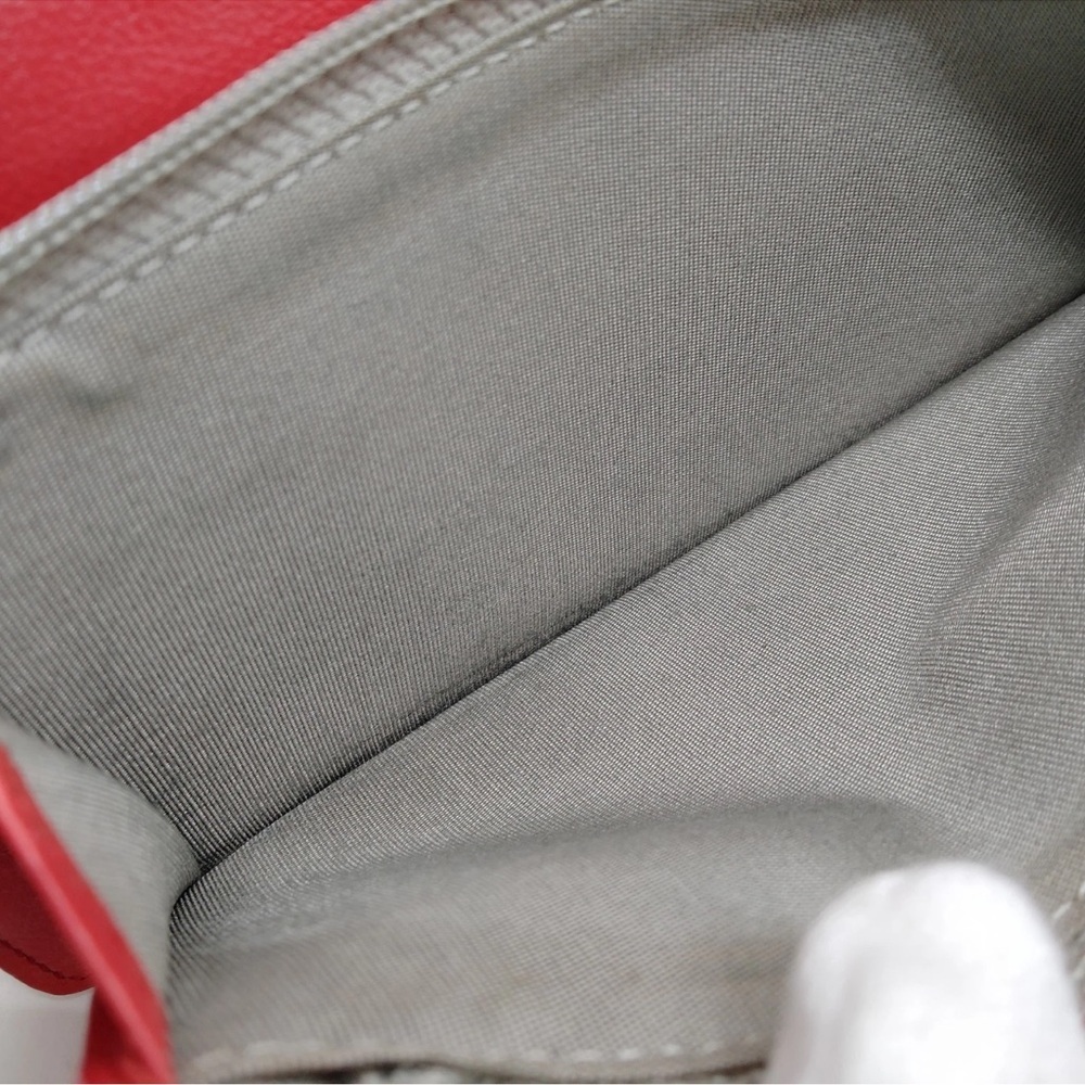 Channel Red Long Wallet - Picture 11 of 16